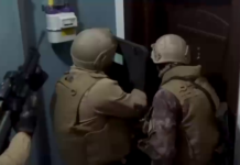 KENDİSİNİ MİT GÖREVLİSİ OLARAK TANITIP DOLANDIRICILIK YAPAN 3 KİŞİ TUTUKLANDI