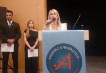 MANAVGAT SOSYAL VE BEŞERİ BİLİMLER FAKÜLTESİ ÖĞRENCİLERİ MEZUN OLDU