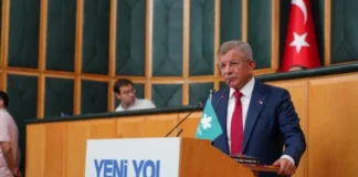 GELECEK PARTİSİ SİYASİ HAYATTAN ÇEKİLİYOR